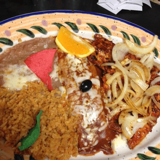 Pollo Adobado.